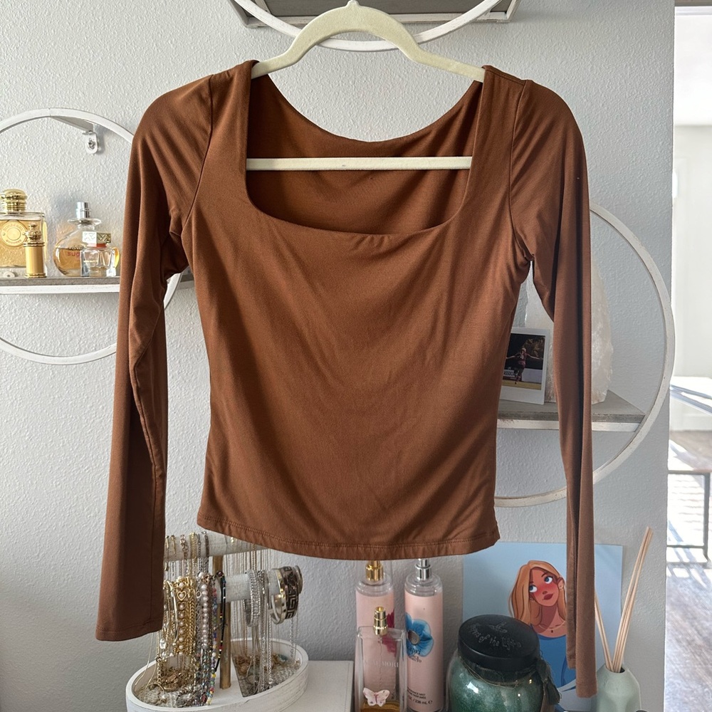 Women’s Long Sleeve Crop